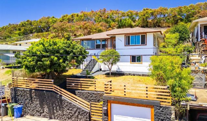 2280 Makanani Drive,Honolulu,Hawaii,96817,6 Bedrooms Bedrooms,2 BathroomsBathrooms,Single family,Makanani,18262343