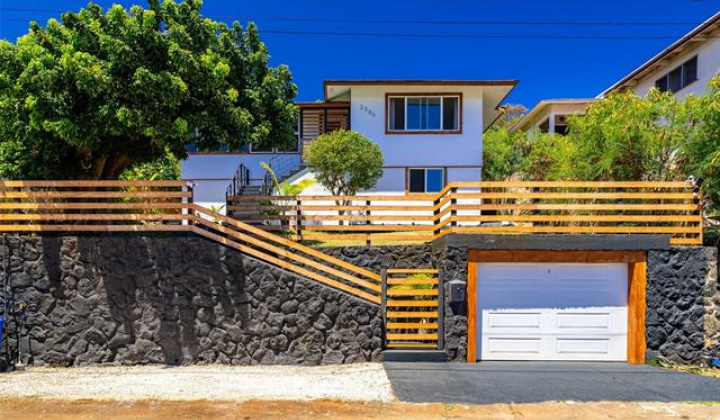 2280 Makanani Drive,Honolulu,Hawaii,96817,6 Bedrooms Bedrooms,2 BathroomsBathrooms,Single family,Makanani,18262343