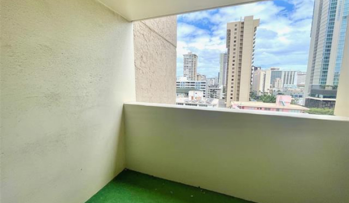 2092 Kuhio Avenue,Honolulu,Hawaii,96815,1 Bedroom Bedrooms,1 BathroomBathrooms,Condo/Townhouse,Kuhio,12,18262426