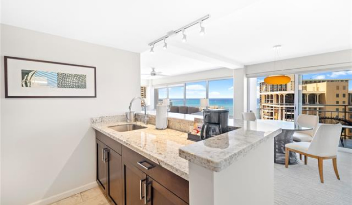 1777 Ala Moana Boulevard,Honolulu,Hawaii,96815,2 Bedrooms Bedrooms,2 BathroomsBathrooms,Condo/Townhouse,Ala Moana,24,18262694