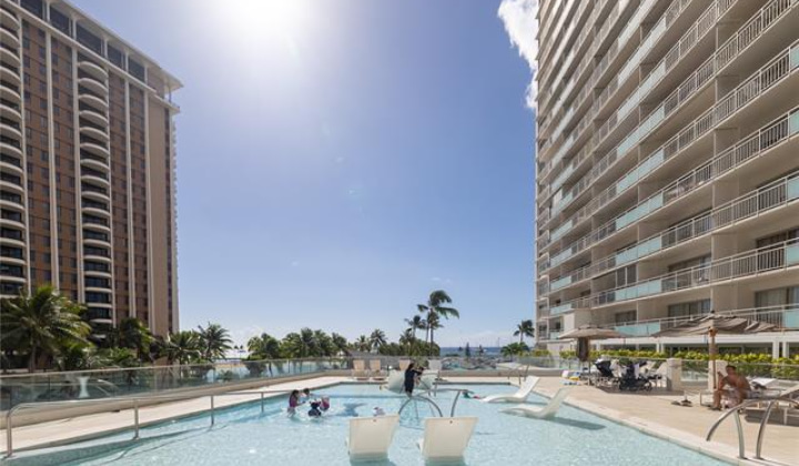 1777 Ala Moana Boulevard,Honolulu,Hawaii,96815,2 Bedrooms Bedrooms,2 BathroomsBathrooms,Condo/Townhouse,Ala Moana,24,18262694