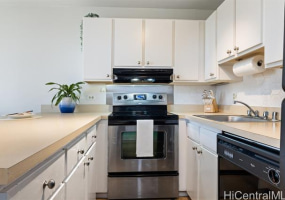 411 Hobron Lane,Honolulu,Hawaii,96815,1 ベッドルーム ベッドルーム,1 バスルームバスルーム,コンド / タウンハウス,Hobron,11,18263070
