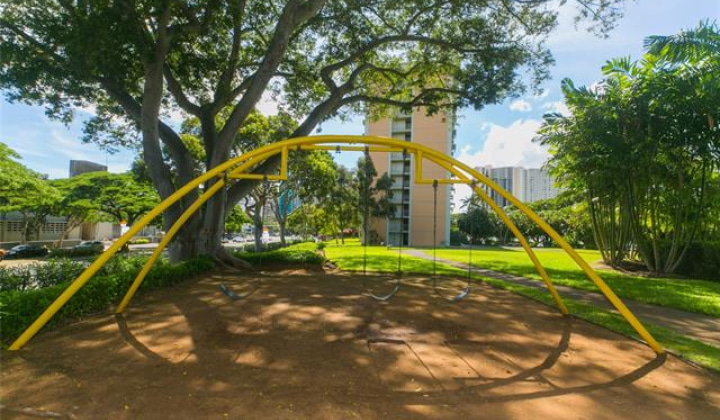 1511 Nuuanu Avenue,Honolulu,Hawaii,96817,1 Bedroom Bedrooms,1 BathroomBathrooms,Condo/Townhouse,Nuuanu,2,18263470