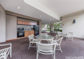 581 Kamoku Street,Honolulu,Hawaii,96826,2 ベッドルーム ベッドルーム,2 バスルームバスルーム,コンド / タウンハウス,Kamoku,10,18719635