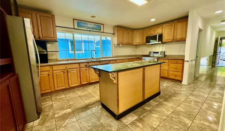 1840 Lusitana Street,Honolulu,Hawaii,96813,6 Bedrooms Bedrooms,5 BathroomsBathrooms,Single family,Lusitana,18264229