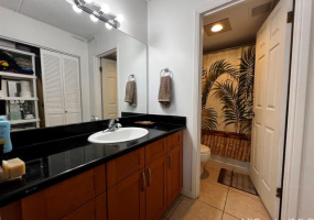 2240 Kuhio Avenue,Honolulu,Hawaii,96815,1 Bedroom Bedrooms,1 BathroomBathrooms,Condo/Townhouse,Kuhio,20,18264385