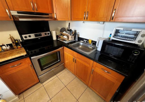 2240 Kuhio Avenue,Honolulu,Hawaii,96815,1 Bedroom Bedrooms,1 BathroomBathrooms,Condo/Townhouse,Kuhio,20,18264385