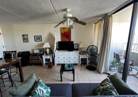 2240 Kuhio Avenue,Honolulu,Hawaii,96815,1 Bedroom Bedrooms,1 BathroomBathrooms,Condo/Townhouse,Kuhio,20,18264385