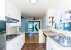 1630 Makiki Street,Honolulu,Hawaii,96814,1 Bedroom Bedrooms,1 BathroomBathrooms,Condo/Townhouse,Makiki,3,17847884