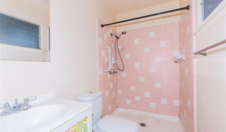 687 Akoakoa Street,Kailua,Hawaii,96734,4 Bedrooms Bedrooms,2 BathroomsBathrooms,Single family,Akoakoa,18265803