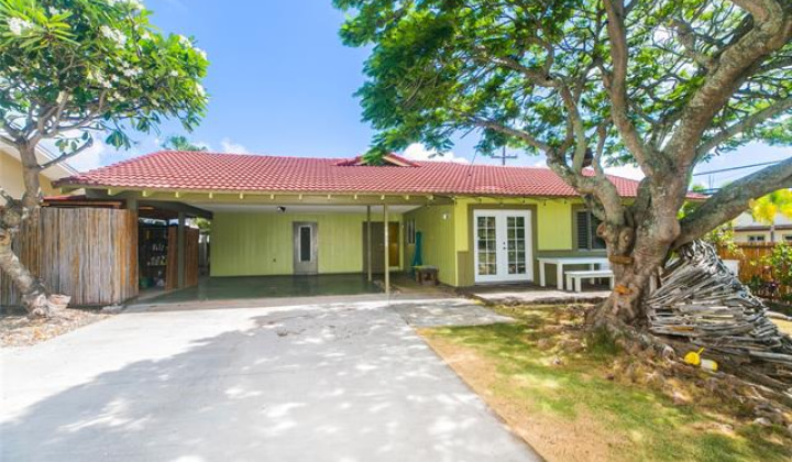 687 Akoakoa Street,Kailua,Hawaii,96734,4 Bedrooms Bedrooms,2 BathroomsBathrooms,Single family,Akoakoa,18265803