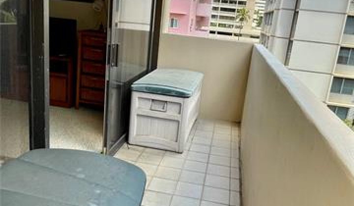 2211 Ala Wai Boulevard,Honolulu,Hawaii,96815,1 Bedroom Bedrooms,1 BathroomBathrooms,Condo/Townhouse,Ala Wai,10,17847888