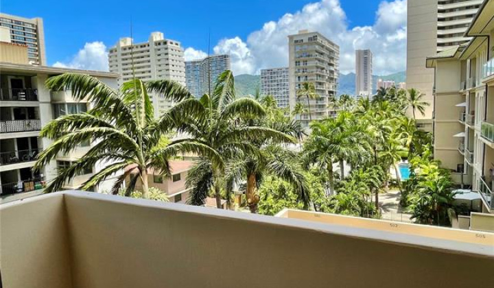 2211 Ala Wai Boulevard,Honolulu,Hawaii,96815,1 Bedroom Bedrooms,1 BathroomBathrooms,Condo/Townhouse,Ala Wai,10,17847888