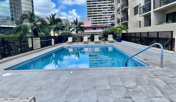 2211 Ala Wai Boulevard,Honolulu,Hawaii,96815,1 Bedroom Bedrooms,1 BathroomBathrooms,Condo/Townhouse,Ala Wai,10,17847888