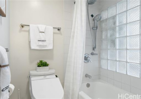 1700 Ala Moana Boulevard,Honolulu,Hawaii,96815,1 BathroomBathrooms,Condo/Townhouse,Ala Moana,19,17797071