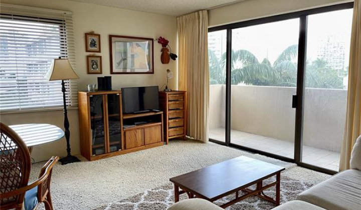 2211 Ala Wai Boulevard,Honolulu,Hawaii,96815,1 Bedroom Bedrooms,1 BathroomBathrooms,Condo/Townhouse,Ala Wai,10,17847888