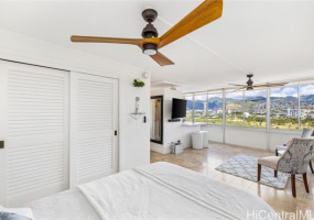 2415 Ala Wai Boulevard,Honolulu,Hawaii,96815,1 Bedroom Bedrooms,1 BathroomBathrooms,Condo/Townhouse,Ala Wai,12,18266122
