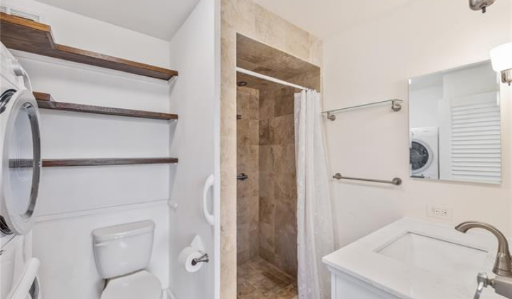 2415 Ala Wai Boulevard,Honolulu,Hawaii,96815,1 Bedroom Bedrooms,1 BathroomBathrooms,Condo/Townhouse,Ala Wai,12,18266122