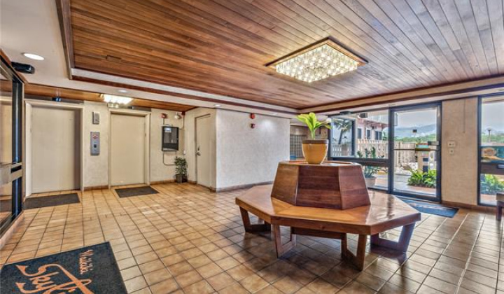 2415 Ala Wai Boulevard,Honolulu,Hawaii,96815,1 Bedroom Bedrooms,1 BathroomBathrooms,Condo/Townhouse,Ala Wai,12,18266122