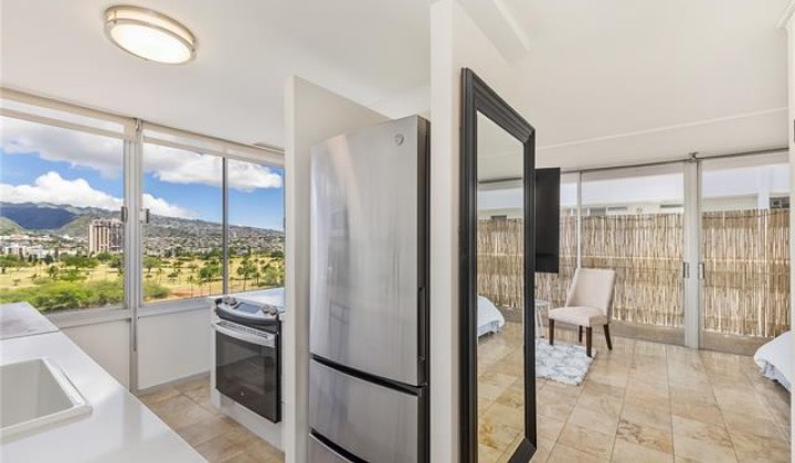 2415 Ala Wai Boulevard,Honolulu,Hawaii,96815,1 Bedroom Bedrooms,1 BathroomBathrooms,Condo/Townhouse,Ala Wai,12,18266122