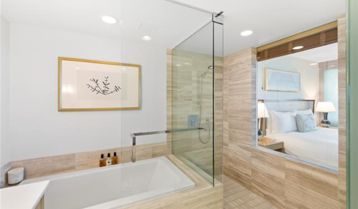 383 Kalaimoku Street,Honolulu,Hawaii,96815,1 Bedroom Bedrooms,1 BathroomBathrooms,Condo/Townhouse,Kalaimoku,19,18266200
