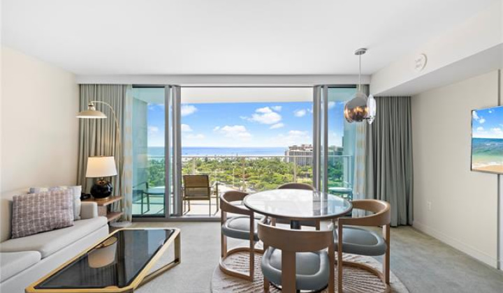 383 Kalaimoku Street,Honolulu,Hawaii,96815,1 Bedroom Bedrooms,1 BathroomBathrooms,Condo/Townhouse,Kalaimoku,19,18266200