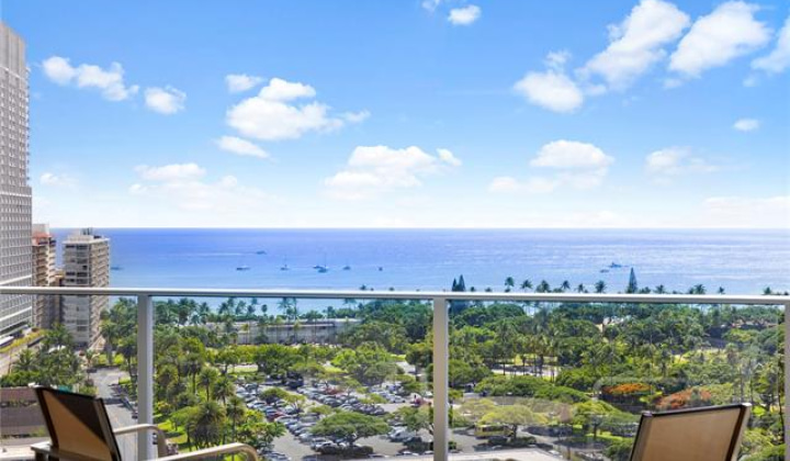 383 Kalaimoku Street,Honolulu,Hawaii,96815,1 Bedroom Bedrooms,1 BathroomBathrooms,Condo/Townhouse,Kalaimoku,19,18266200