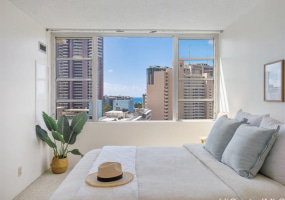 400 Hobron Lane,Honolulu,Hawaii,96815,1 Bedroom Bedrooms,1 BathroomBathrooms,Condo/Townhouse,Hobron,17,18266980