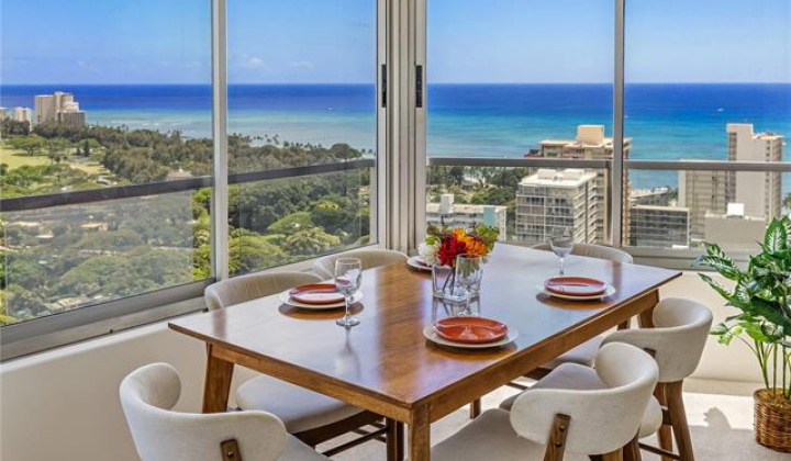 2600 Pualani Way,Honolulu,Hawaii,96815,2 Bedrooms Bedrooms,2 BathroomsBathrooms,Condo/Townhouse,Pualani,30,19429618