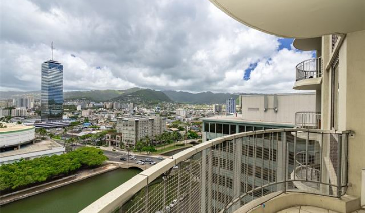 1717 Ala Wai Boulevard,Honolulu,Hawaii,96815,2 Bedrooms Bedrooms,2 BathroomsBathrooms,Condo/Townhouse,Ala Wai,16,19429677