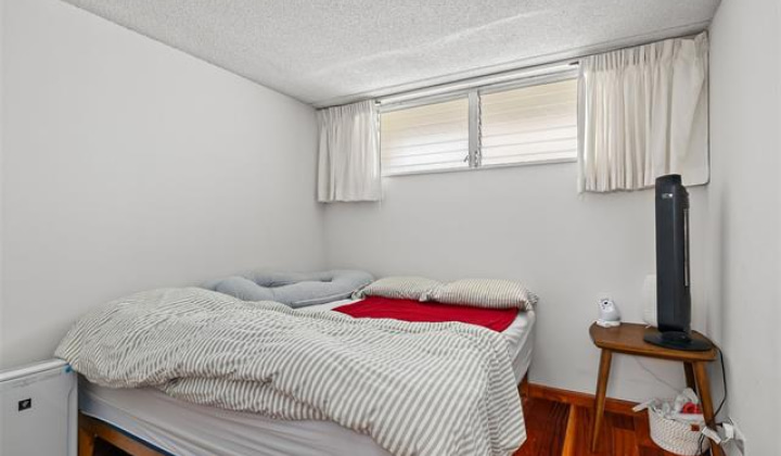 1717 Ala Wai Boulevard,Honolulu,Hawaii,96815,2 Bedrooms Bedrooms,2 BathroomsBathrooms,Condo/Townhouse,Ala Wai,16,19429677