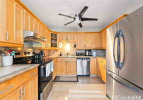 298 Moomuku Place,Honolulu,Hawaii,96825,10 Bedrooms Bedrooms,6 BathroomsBathrooms,Single family,Moomuku,18267692