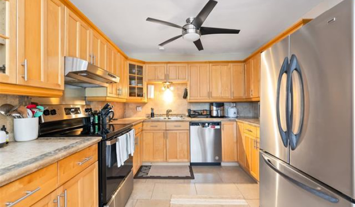 298 Moomuku Place,Honolulu,Hawaii,96825,10 Bedrooms Bedrooms,6 BathroomsBathrooms,Single family,Moomuku,18267692