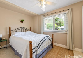 298 Moomuku Place,Honolulu,Hawaii,96825,10 Bedrooms Bedrooms,6 BathroomsBathrooms,Single family,Moomuku,18267692