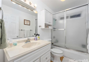 298 Moomuku Place,Honolulu,Hawaii,96825,10 Bedrooms Bedrooms,6 BathroomsBathrooms,Single family,Moomuku,18267692