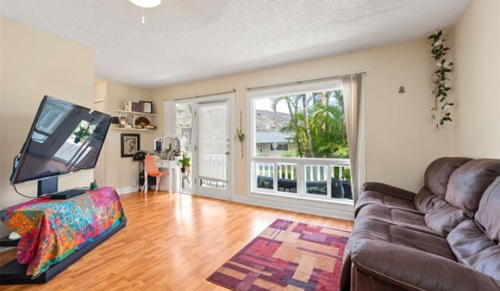 425 Ena Road,Honolulu,Hawaii,96815,1 Bedroom Bedrooms,1 BathroomBathrooms,Condo/Townhouse,Ena,3,17848945