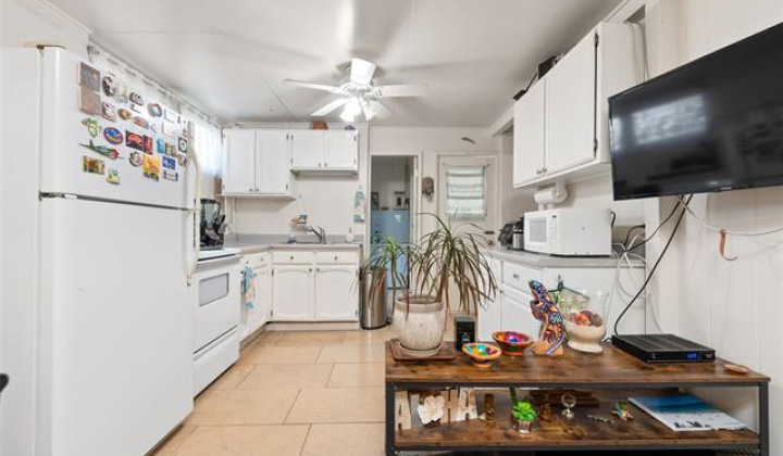 298 Moomuku Place,Honolulu,Hawaii,96825,10 Bedrooms Bedrooms,6 BathroomsBathrooms,Single family,Moomuku,18267692