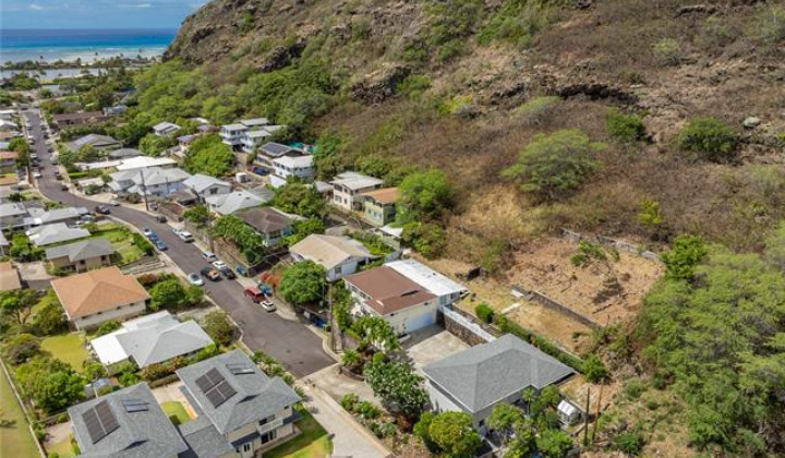 298 Moomuku Place,Honolulu,Hawaii,96825,10 Bedrooms Bedrooms,6 BathroomsBathrooms,Single family,Moomuku,18267692
