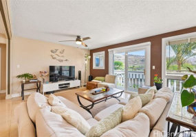 425 Ena Road,Honolulu,Hawaii,96815,1 Bedroom Bedrooms,1 BathroomBathrooms,Condo/Townhouse,Ena,3,17848945