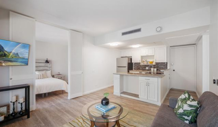 225 Queen Street,Honolulu,Hawaii,96813,2 Bedrooms Bedrooms,2 BathroomsBathrooms,Condo/Townhouse,Queen,19,18267841