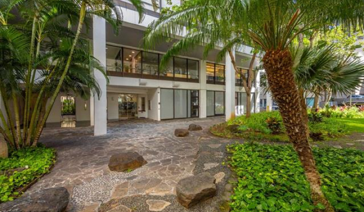 225 Queen Street,Honolulu,Hawaii,96813,2 Bedrooms Bedrooms,2 BathroomsBathrooms,Condo/Townhouse,Queen,19,18267841