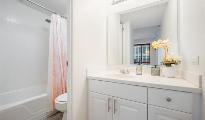 225 Queen Street,Honolulu,Hawaii,96813,2 Bedrooms Bedrooms,2 BathroomsBathrooms,Condo/Townhouse,Queen,19,18267841