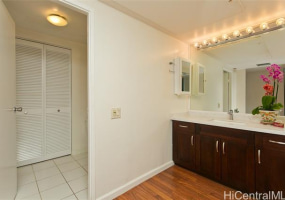 700 Richards Street,Honolulu,Hawaii,96813,1 Bedroom Bedrooms,1 BathroomBathrooms,Condo/Townhouse,Richards,11,18268829