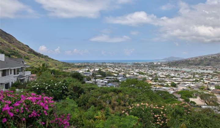 7440 Kamehame Place,Honolulu,Hawaii,96825,4 ベッドルーム ベッドルーム,2 バスルームバスルーム,一戸建て,Kamehame,18724484