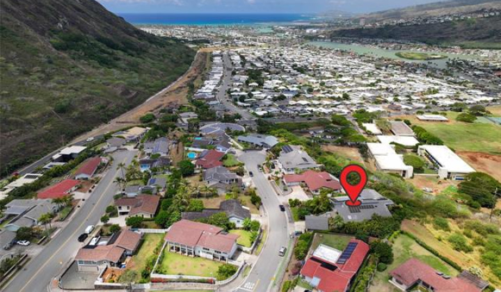 7440 Kamehame Place,Honolulu,Hawaii,96825,4 ベッドルーム ベッドルーム,2 バスルームバスルーム,一戸建て,Kamehame,18724484