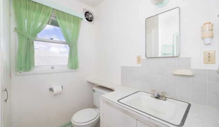 1042 Hui Street,Kailua,Hawaii,96734,4 Bedrooms Bedrooms,2 BathroomsBathrooms,Single family,Hui,18269020