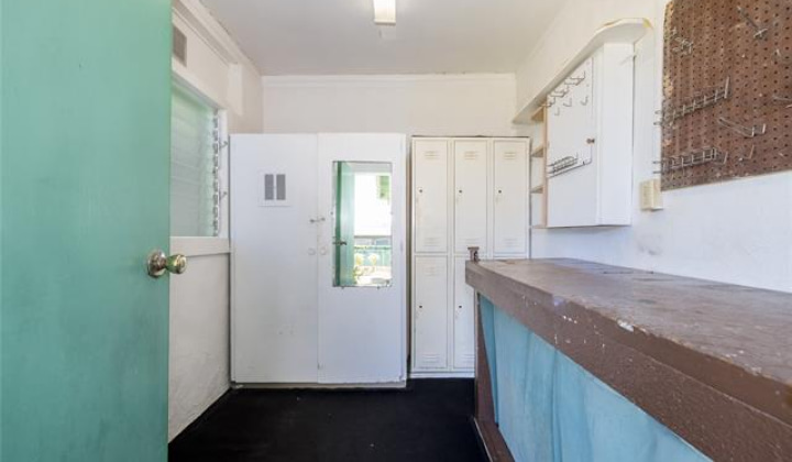 1042 Hui Street,Kailua,Hawaii,96734,4 Bedrooms Bedrooms,2 BathroomsBathrooms,Single family,Hui,18269020