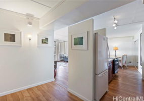 2333 Kapiolani Boulevard,Honolulu,Hawaii,96826,2 Bedrooms Bedrooms,2 BathroomsBathrooms,Condo/Townhouse,Kapiolani,8,18270861