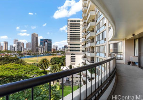 2333 Kapiolani Boulevard,Honolulu,Hawaii,96826,2 Bedrooms Bedrooms,2 BathroomsBathrooms,Condo/Townhouse,Kapiolani,8,18270861