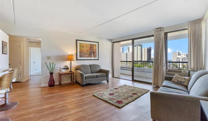 2333 Kapiolani Boulevard,Honolulu,Hawaii,96826,2 Bedrooms Bedrooms,2 BathroomsBathrooms,Condo/Townhouse,Kapiolani,8,18270861